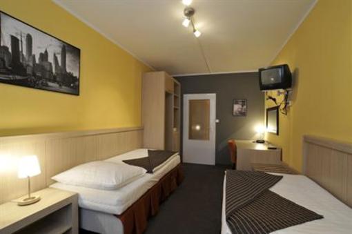 фото отеля Hotel Krystal Hodonin