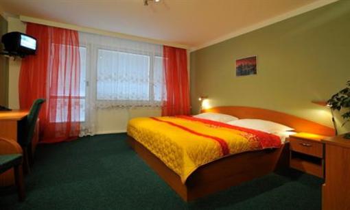 фото отеля Hotel Krystal Hodonin