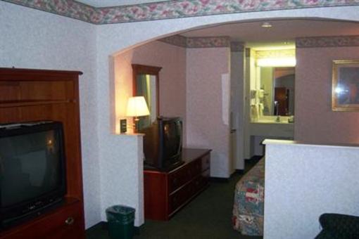 фото отеля America's Best Inn Decatur (Georgia)
