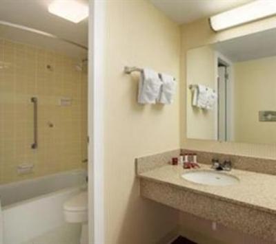 фото отеля Ramada Inn at Historic Ligonier