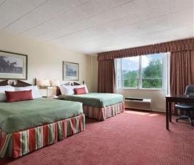 фото отеля Ramada Inn at Historic Ligonier