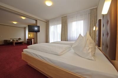 фото отеля Hotel Adlerbräu Gunzenhausen