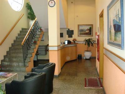 фото отеля Requint Hotel