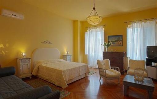 фото отеля Relais Delle Rose B&B Lecce