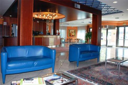 фото отеля Point Hotel Conselve