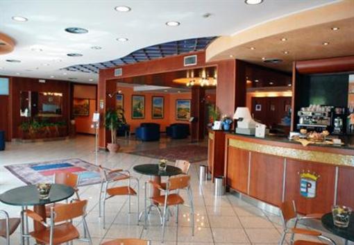 фото отеля Point Hotel Conselve