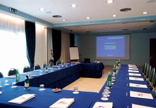 фото отеля Point Hotel Conselve