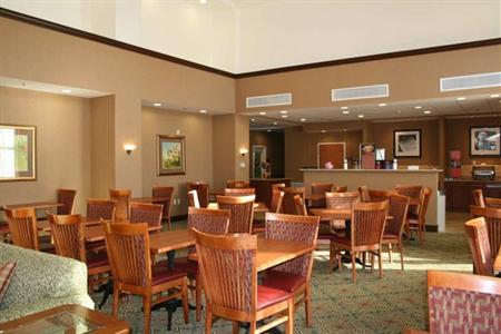 фото отеля Hampton Inn & Suites Rohnert Park