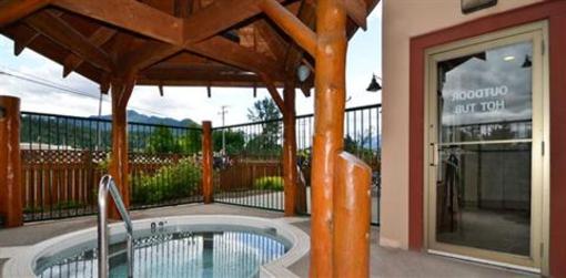 фото отеля BEST WESTERN Fernie Mountain Lodge