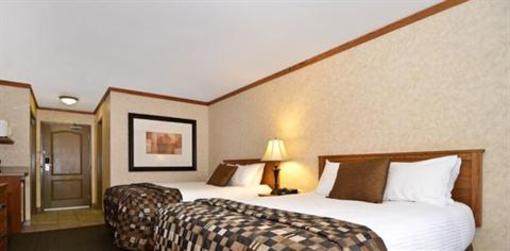 фото отеля BEST WESTERN Fernie Mountain Lodge