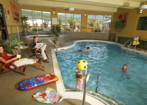 фото отеля BEST WESTERN Fernie Mountain Lodge