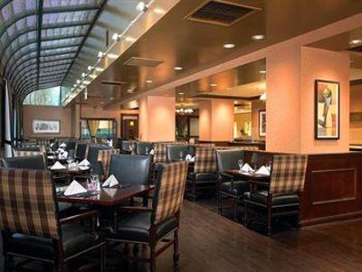 фото отеля Sheraton Suites Fairplex