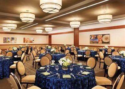 фото отеля Sheraton Suites Fairplex