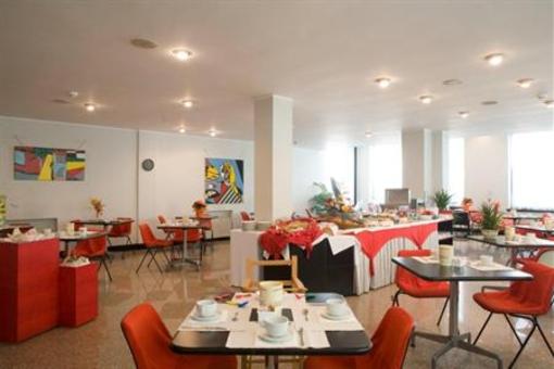 фото отеля Hotel Junior Rimini