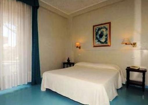 фото отеля Hotel Il Guscio Terracina