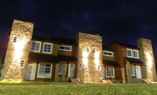 фото отеля Winds Hill Home Resort