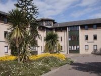 Fraser Court - Self Catering Flats