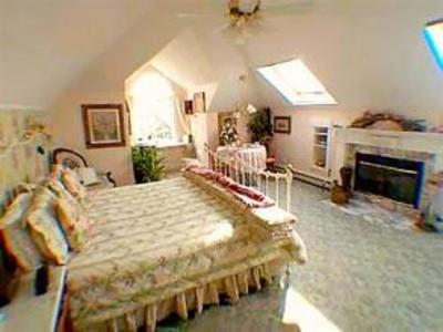 фото отеля Alexander Hamilton House Bed and Breakfast Croton-on-Hudson