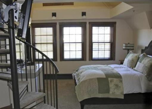 фото отеля Iowa House Ames