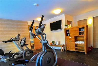 фото отеля Gasthof Hotel Zum Hirsch