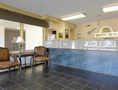 фото отеля Days Inn & Suites Lincoln
