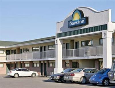 фото отеля Days Inn & Suites Lincoln