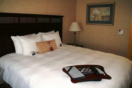 фото отеля Hampton Inn & Suites Woodland