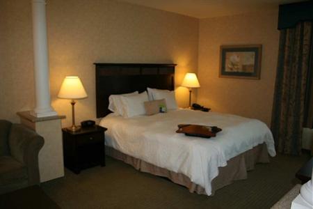 фото отеля Hampton Inn & Suites Woodland