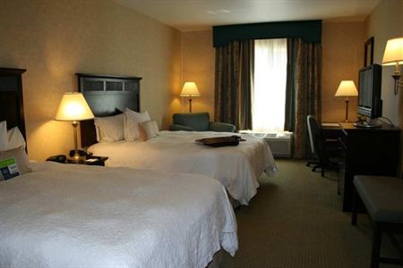 фото отеля Hampton Inn & Suites Woodland