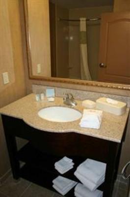 фото отеля Hampton Inn & Suites Woodland