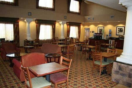 фото отеля Hampton Inn & Suites Woodland