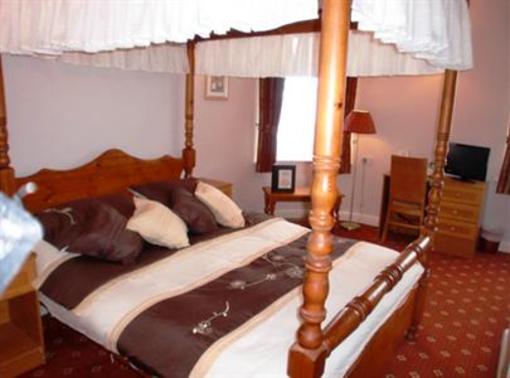 фото отеля George Hotel Glossop