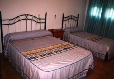 фото отеля Hostal Los Tamarindos