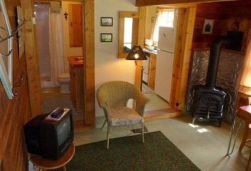 фото отеля Yellowstone River Inn Cabins