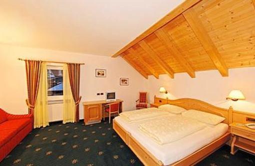 фото отеля Hotel Garni Villa Park Ortisei