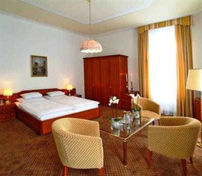 фото отеля Hotel Weismayr
