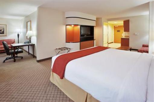 фото отеля Holiday Inn Express Hotel & Suites Lincoln