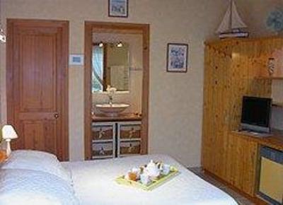 фото отеля Le Clos Rhea Hotel St Martin de Re