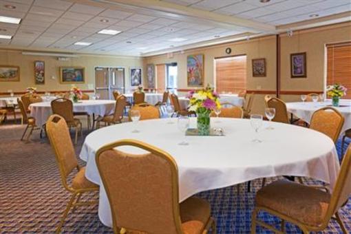 фото отеля Holiday Inn Express St. Croix Valley