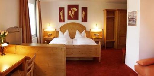 фото отеля Landhotel Hirsch