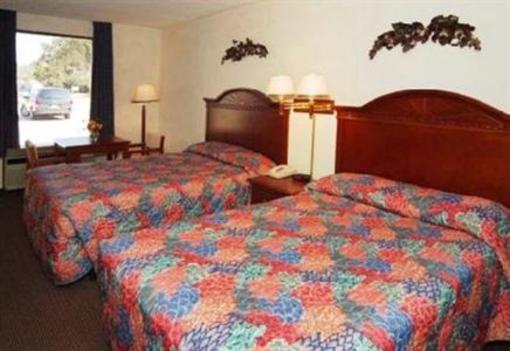 фото отеля Econo Lodge Panama City