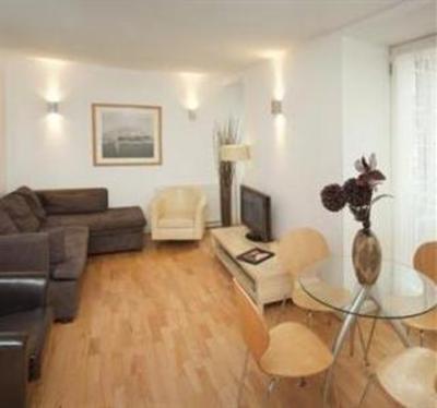 фото отеля St Giles Grassmarket Apartment