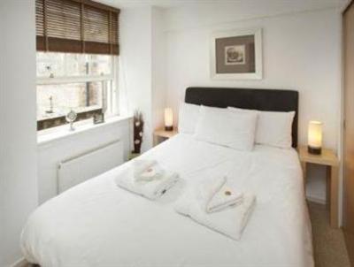 фото отеля St Giles Grassmarket Apartment