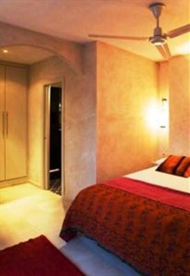 фото отеля Apartamentos Caravane