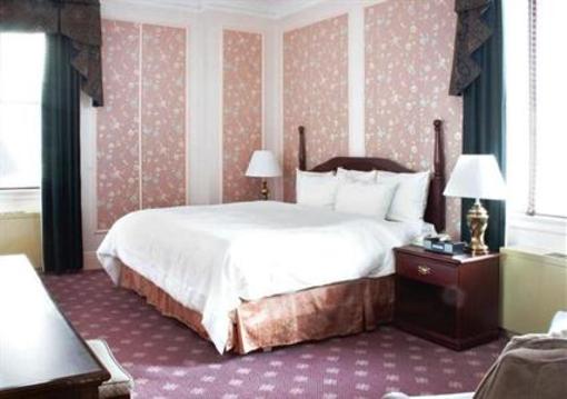 фото отеля Fort Garry Hotel