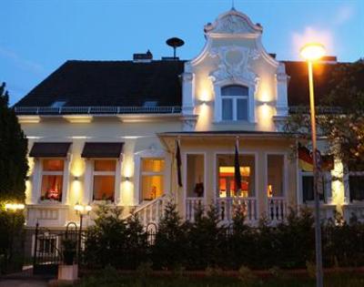фото отеля Hotel Berliner Hof Dallgow