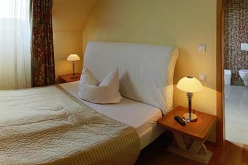 фото отеля Hotel Berliner Hof Dallgow