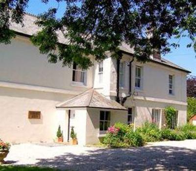 фото отеля Tremadart House Bed & Breakfast Duloe Looe