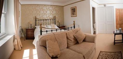 фото отеля Tremadart House Bed & Breakfast Duloe Looe