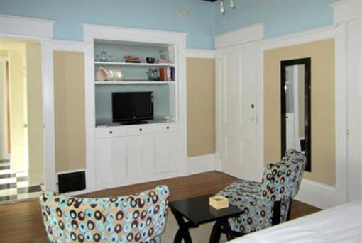 фото отеля Avery House B&B